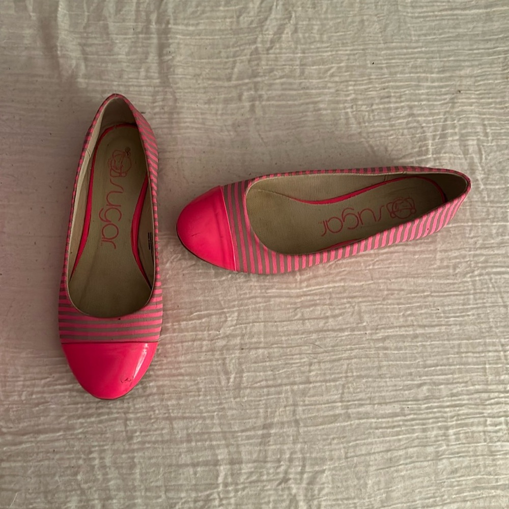 Pink stripped women’s flats